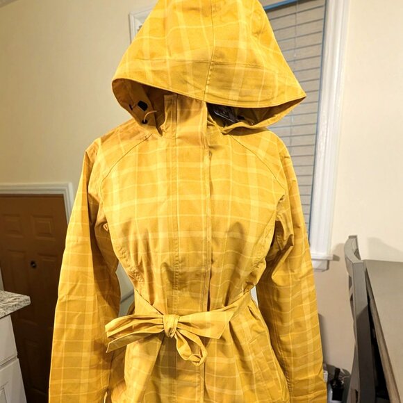 Royal Robbin Mobile Waterproof Large Gold Trench Plaid Coat, Women - Picture 9 of 11